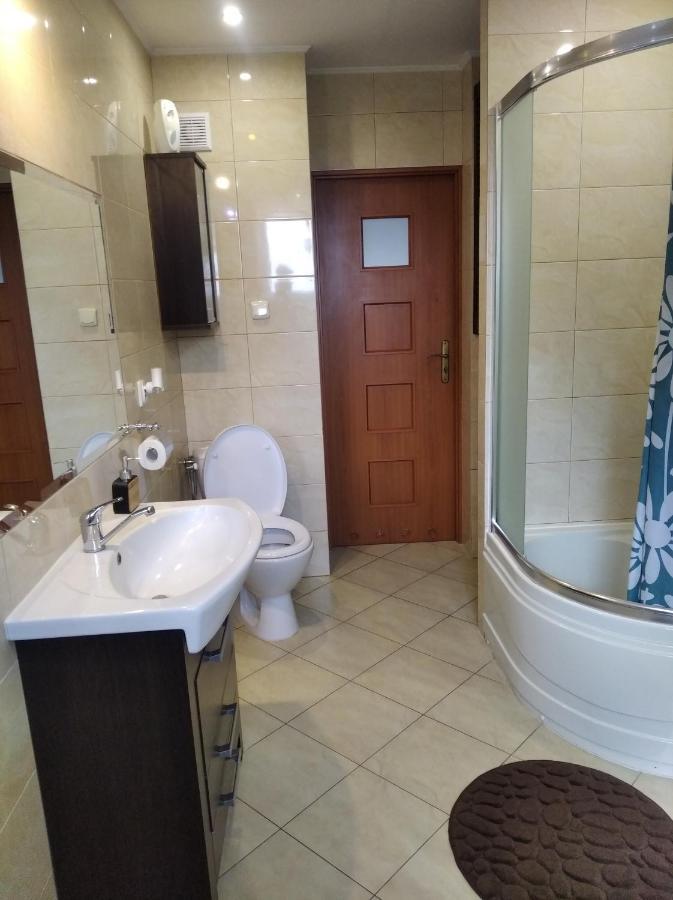 Apartament W Domu Na Wsi Tomaszów Lubelski 外观 照片