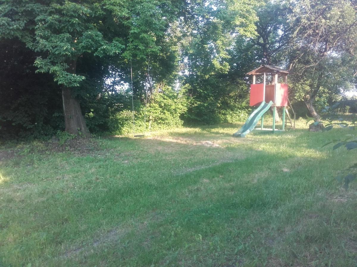 Apartament W Domu Na Wsi Tomaszów Lubelski 外观 照片